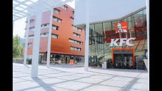 Almere: Twee chaotische overvallen op KFC-filiaal