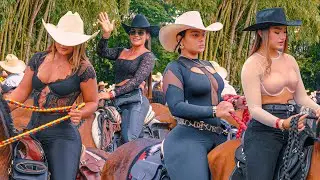 Bellas Amazonas en CABALGATA de Dos Quebradas - Risaralda 😍 COLOMBIA 2024 (Parte 1)