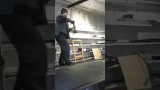 долбим лодку пнд кувалдой, не выдержала кувалда
