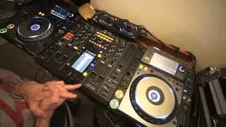 DJ LESSON ADVISE ON  MIXING OLD SCHOOL DISCO BY ELLASKINS THE DJ TUTOR