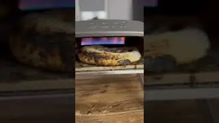 Продолжаю тестить новый девайс . Горячая штучка 🔥 только  и успевай вращать пиццу на лопате))