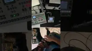 Live Looping DAWless Track for the Blackbox and Analog Four [Vertical Version]