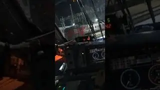 Машинист поезда остановился прям у знака 😎 