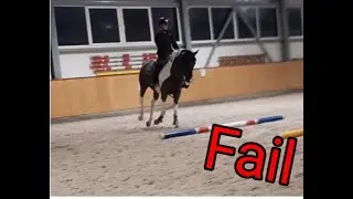 ПОЧТИ УПАЛА😱Fail🐴 HORSE BUCKED🐎ЛОШАДЬ НАЧАЛА ЛИГАТСА😀 Miss Sunny ♡