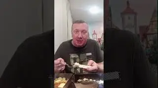 Доставка на Районе.. Картофель По-Охотничьи, Хумус, Чай с Жасмином 
