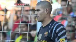 Victor Valdes save penalty in match Racing vs FC Barcelona 0:3