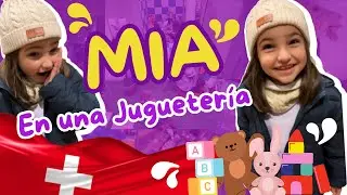 Mia en el Museo del Juguete en Basilea, Suiza