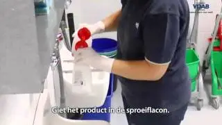 17 b Sproeiflacon sanitair