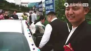 乡村刚子：小伙迎娶大山姑娘，刚到家门口就带头跳舞，乡亲们都来凑热闹