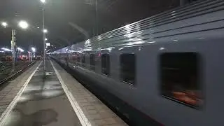 ЭП2К-243 с поездом 016 