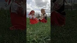 Матушка земля, белая берëзонька! Мои девочки в тренде ☺❤