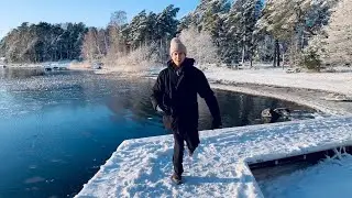 Wintery Solo Jazz in Jollas