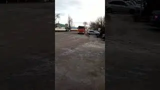 приехал на базу