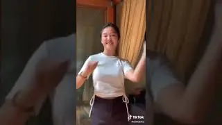 VIDIO VIRAL TIK TOK CHIKA//GOYANG TIK TOK:-)