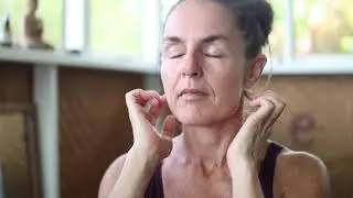 How to use Essential Oils! - Hope Johnson - Miracle Botanicals