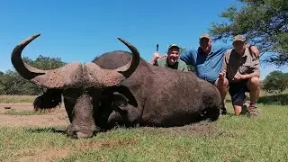 Brians Buffalo hunt - Pete Safaris - Hunting in South Africa