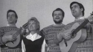 The Corrie Folk Trio And Paddie Bell --- Leezie Lindsay