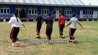 senam kreasi SMA NEGERI 3 MIMIKA di Kokonao  part 2