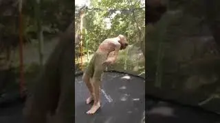 сальто назад в замедленной съёмке