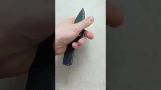 Простенький ножик в авторском дизайне. Сделан из фанеры)