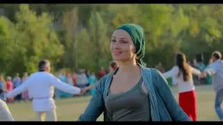 Stop Fighting Already! - Russian song/canción rusa/chanson russe/ ロシアの歌/ 俄语歌曲/ रूसी गाना/أغنية روسية
