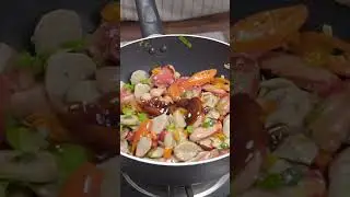 Kalo lagi burur-buru, bikin menu sat set satu ini yg rasanya enak bgt 😋😋