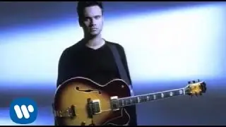 Nek - Laura non c'è (Official Video)