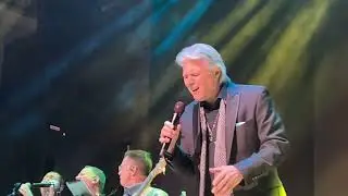 Dennis Tufano sings The Buckinghams' classic 