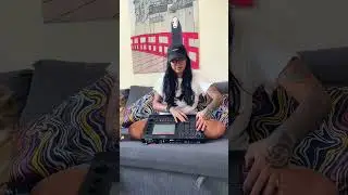 AKAI MPC LIVE 2 Finger Drumming - in my head 💭  - gnarly