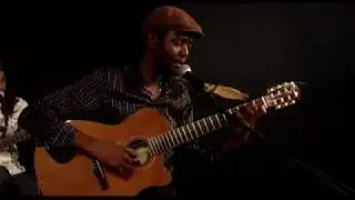 NECO NOVELLAS  (the train) AU SATELLIT CAFÉ PARIS