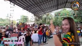 Tatlong Queen's.grabi kung gumiling mag down.ganyan sila sumayaw.