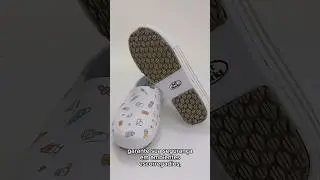 É todo feito de EVA, material muito leve e que deixará os seus pés confortáveis.