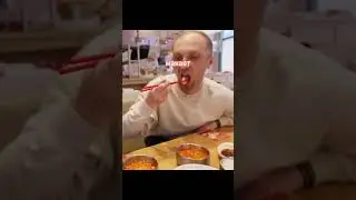 зуб ест пельмени