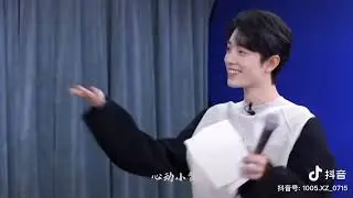Xiao Zhan: Take your pick, Ice hockey Zhan or Panda Zhan? 肖战 你选冰球战还是潘达战？