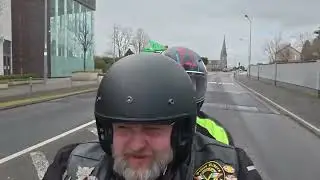 Села - дала. Уронила - купила! Всё по мотоправилам.