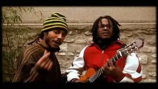 teaser E.sy Kennenga & Yeahman C en show live acoustique Alizé Toulouse .avi