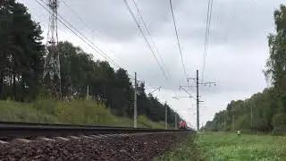 Электровоз ЭП20-015 с поездом «Стриж»
