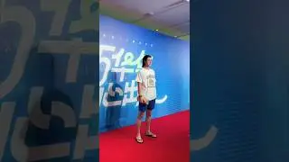 Wang Yibo at Yuehua Family Gala red carpet tonight 😁 #wangyibo #王一博 #wangyibo王一博 #shortvideo #viral
