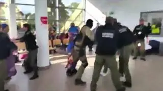 Забирают Детей у взрослых и Депорт домой польша