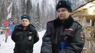 Шиес. Полиция и экозащитники.