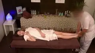 Japanese Massage Techniques ｜ Back Pain For This  Charming Japanese Girl [gYMw8AlSIFQ] 00-10-32 #00
