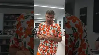 Китай: Отпечатки пальцев при покупке айфона! Shorts шортс #китай #айфон #интересно #факты