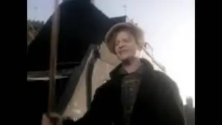 Simply Red - Holding Back The Years