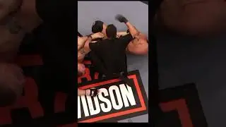 2/3) The Leg bar Submission that made Brock Lesnar tap.  #ufc #middleweight #mma