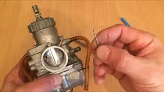 ADJUSTING THE CARBURETOR 