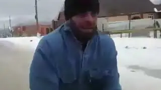 Чеченец на санках