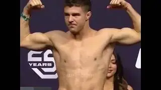 Взвешивание Хабиб Нурмагомедов VS Эл Яквинта UFC223
