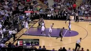 Richard Jefferson One Handed Dunk VS Spurs 4-6-10