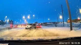 Macho 4x4 Driver fails at winter driving in Toronto