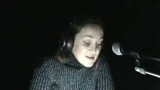Анна Ахматова "Песня последней встречи" читает Юлия Маслова